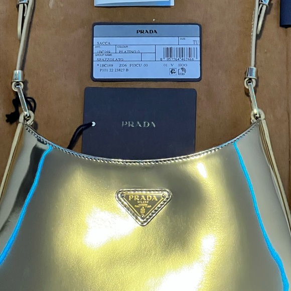 Prada gold bag - Picture 3 of 8